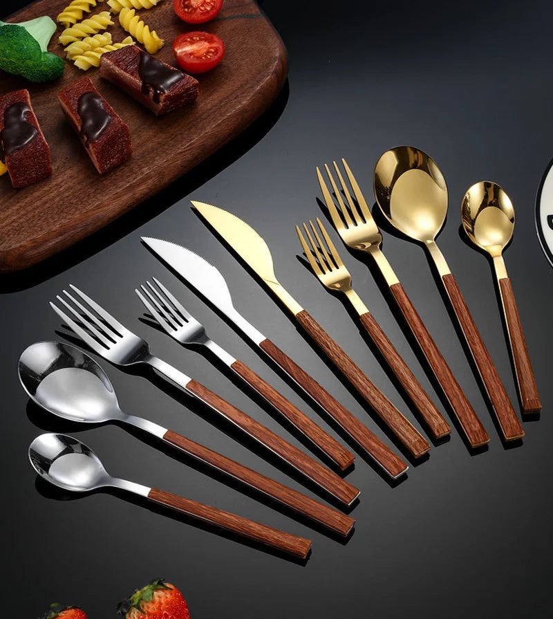 30-delige Gouden Bestekset met Houten Handvat en Elegante Afwerking 1