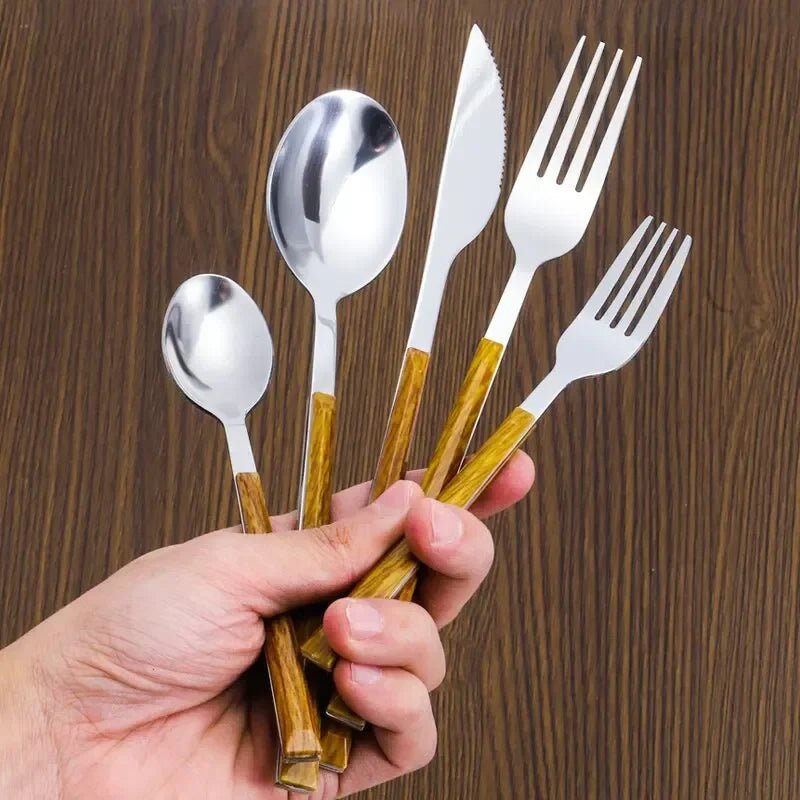 30-delige Gouden Bestekset met Houten Handvat en Elegante Afwerking 3
