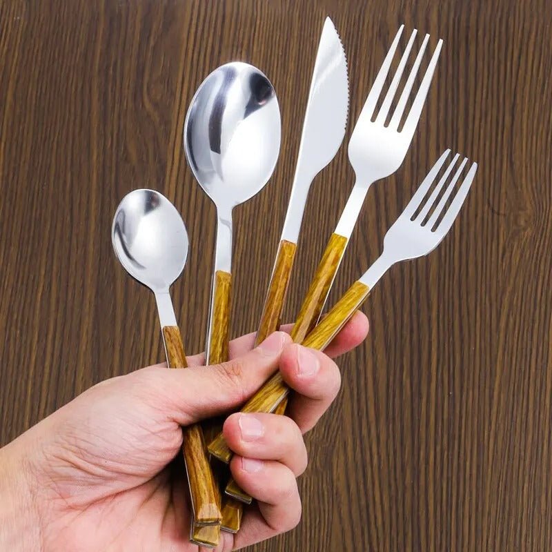 30-delige Gouden Bestekset met Houten Handvat en Elegante Afwerking 6