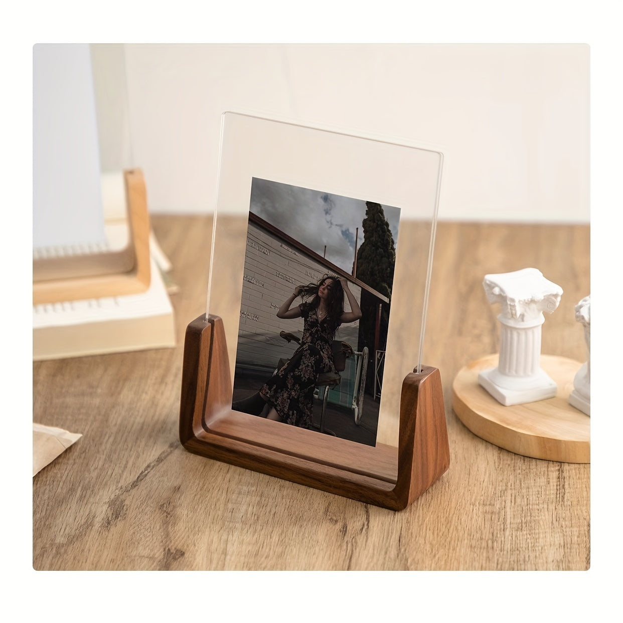 Chic 6-Inch U-Vormige Fotolijst van Acryl en Massief Hout – Horizontaal en Verticaal Gebruik 1