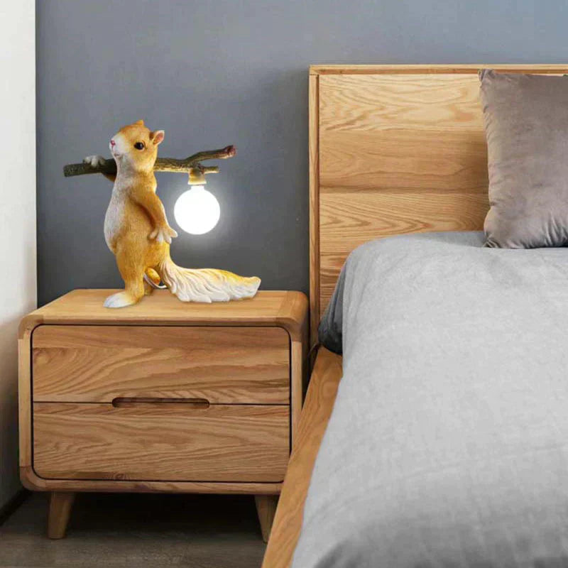 Eiken Tafellamp met Natuurlijke Inspiratie en Energiezuinige LED Verlichting 8