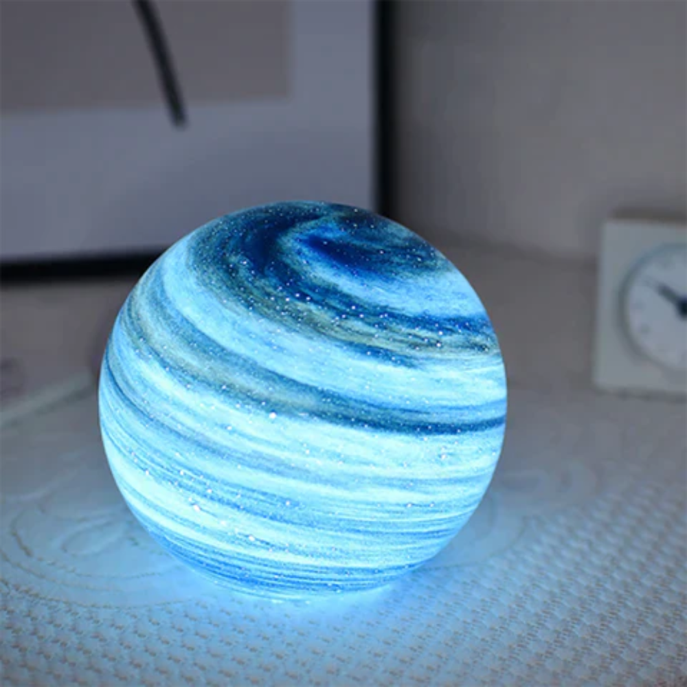 Elegante Maanlamp met Dimbare Kleuren en USB Oplaadfunctie voor Sfeervolle Verlichting 2