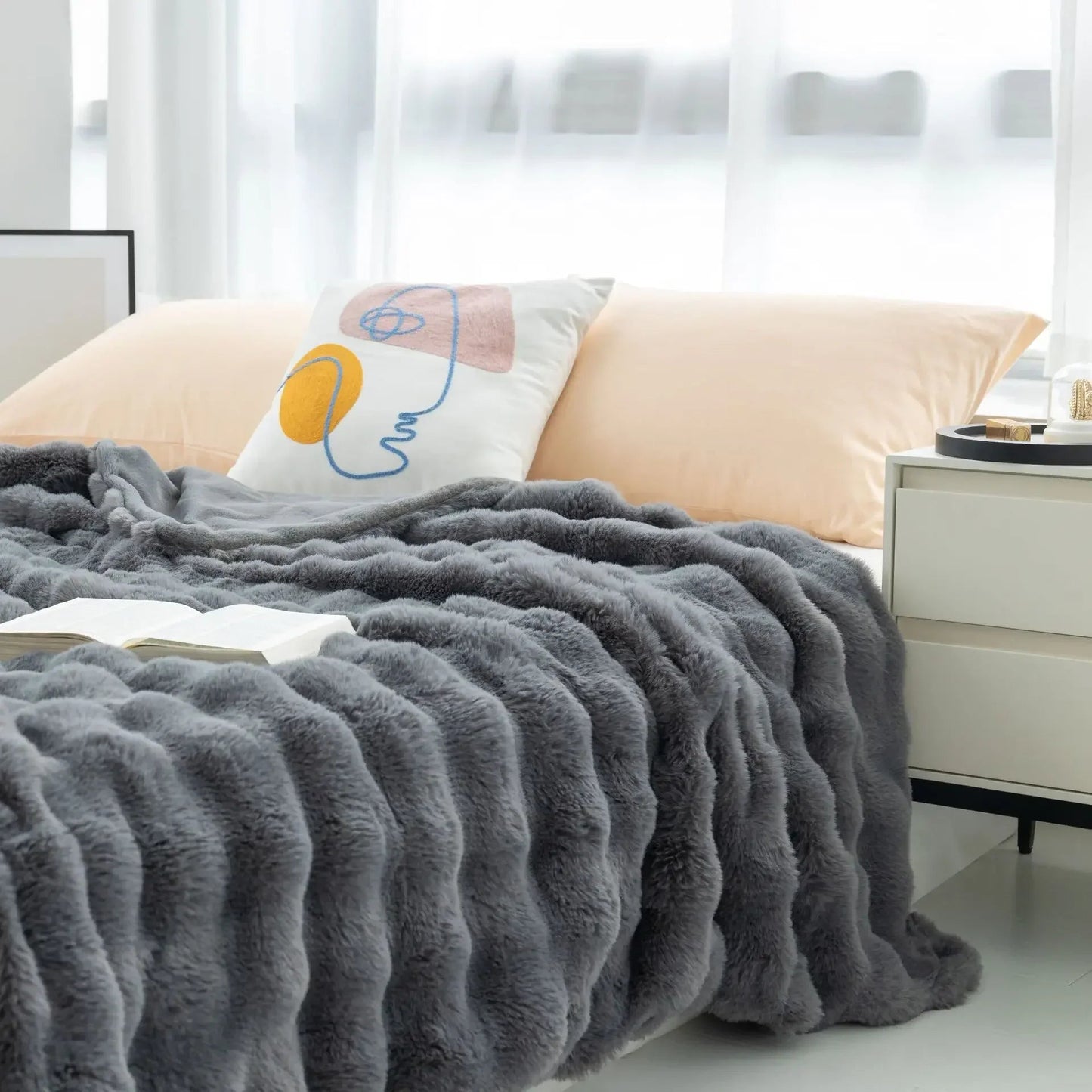 Luxe Faux Fur Winterdeken - Dubbelzijdige Deken voor Warmte en Comfort, Geschikt voor Bed en Bank 6