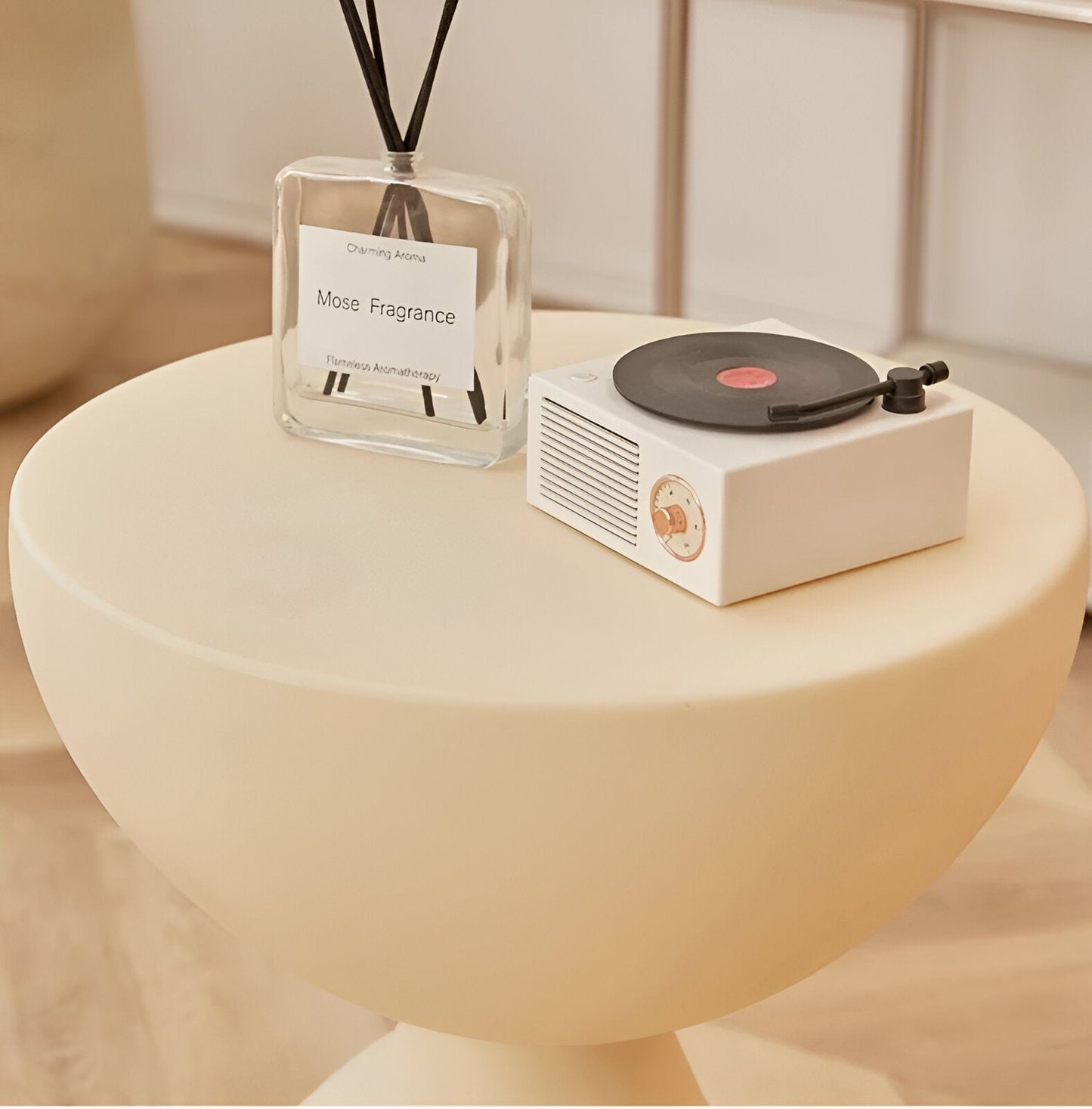 Luxe Ronde Salontafel – Elegante Bijzettafel voor Woonkamer en Stoel 3