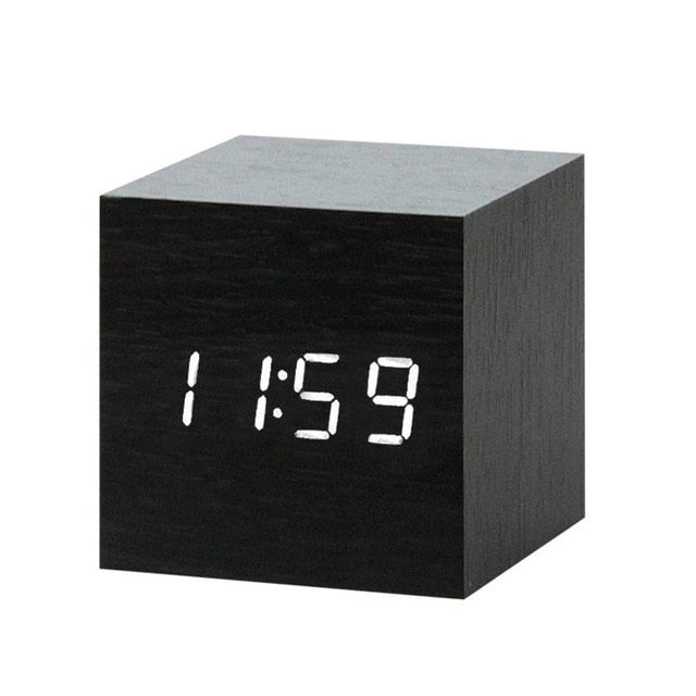 Minimalistische Digitale Wekker met Spraakbesturing en Helder LED-Display voor Slaapkamer 14