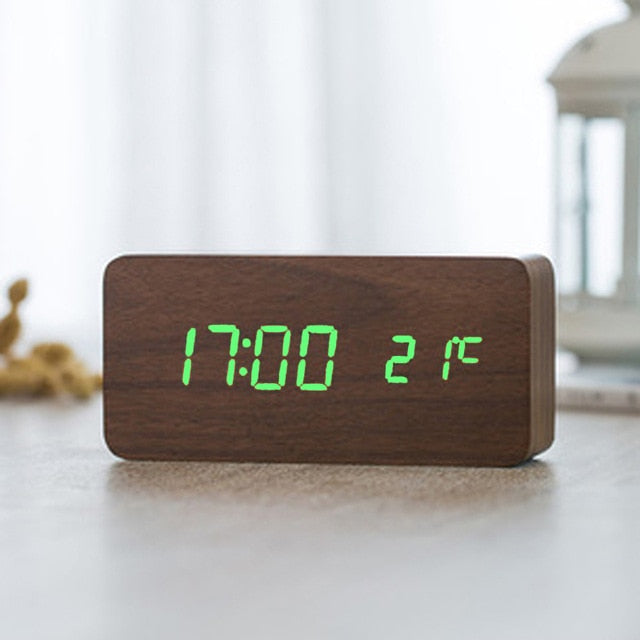 Minimalistische Digitale Wekker met Spraakbesturing en Helder LED-Display voor Slaapkamer 7