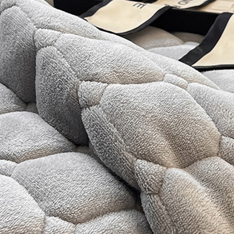 Moderne Fleece Deken met Vierkante Textuur voor Comfort en Multifunctioneel Gebruik 5