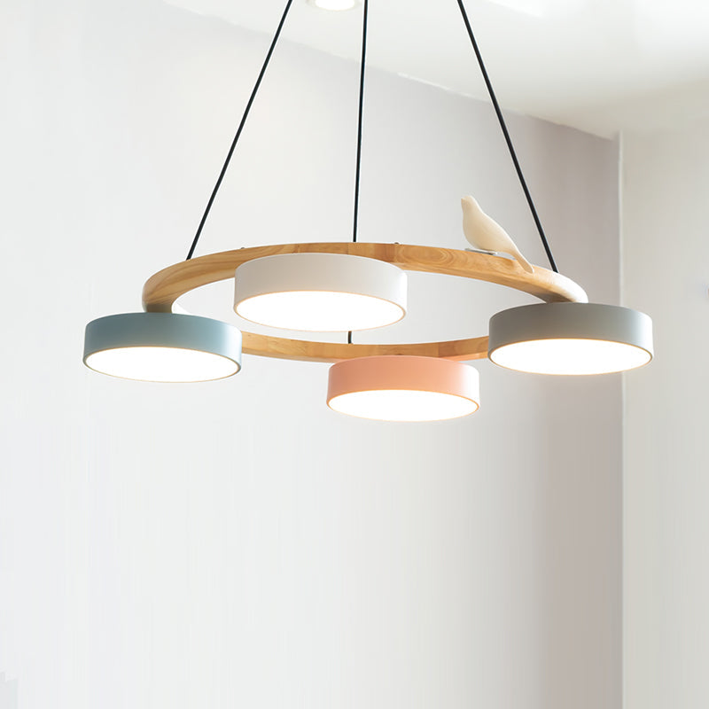 Moderne Kroonluchter van Hout met Vogelfiguren en LED Verlichting – Ronde Plafondlamp voor Woonkamer en Eetkamer 16