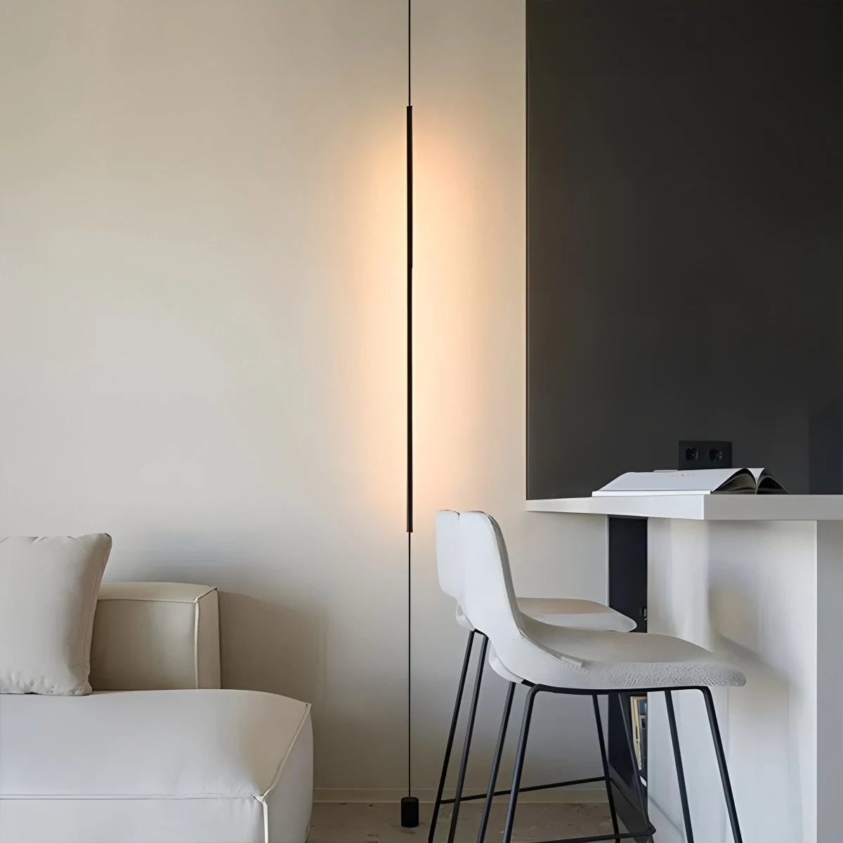 Moderne Staande Lamp met Minimalistisch Ontwerp en Energiezuinige Verlichting 4