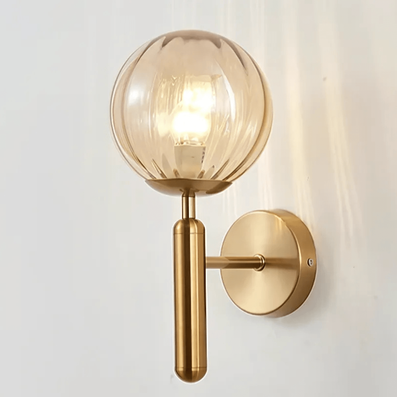 Moderne Wandlamp met Dimbare E27 Fitting en Luxe Koperafwerking voor Binnengebruik 5