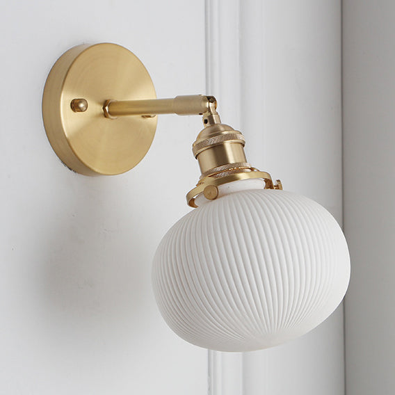 Moderne Wandlamp van Porselein met Messing Aansluiting voor Binnen – Elegante Muurlamp voor Eetkamer en Foyer 1