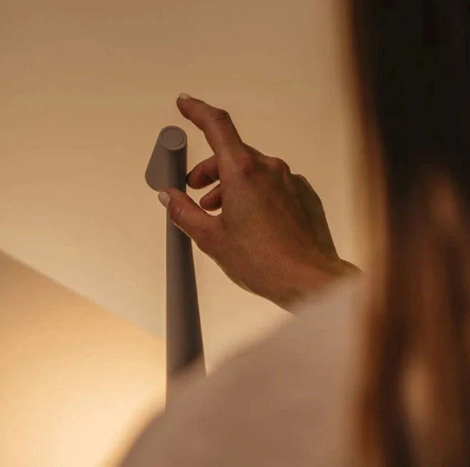 Oplaadbare Draadloze Tafellamp Zwart - Minimalistische LED Lamp met Touch Dimbaar Functie