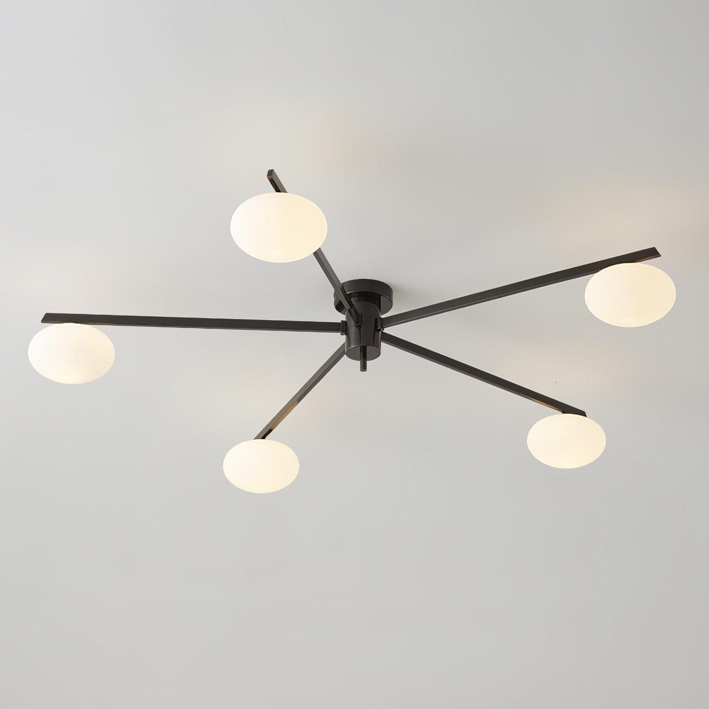 Plafondlamp met Minimalistisch Ontwerp en Ovale Glazen Bol voor Slaapkamer 10