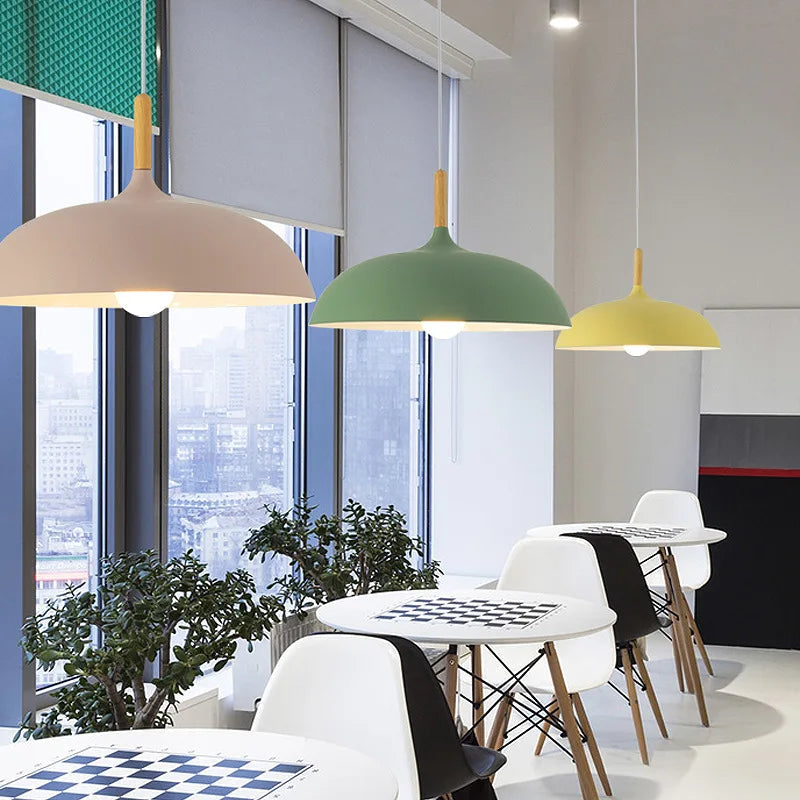 Scandinavische Plafondlamp van Eikenhout met Minimalistisch Ontwerp voor Sfeervolle Verlichting 1