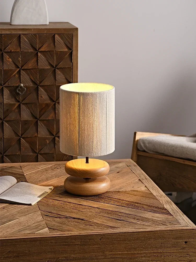 Boho Tafellamp met Organische Voet en Linnen Kap