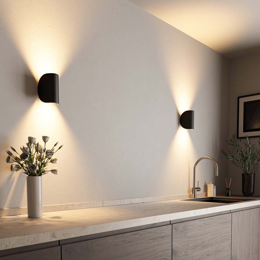 LED Wandlamp Halve Maan Verstelbaar - Modern Design voor Binnen en Buiten
