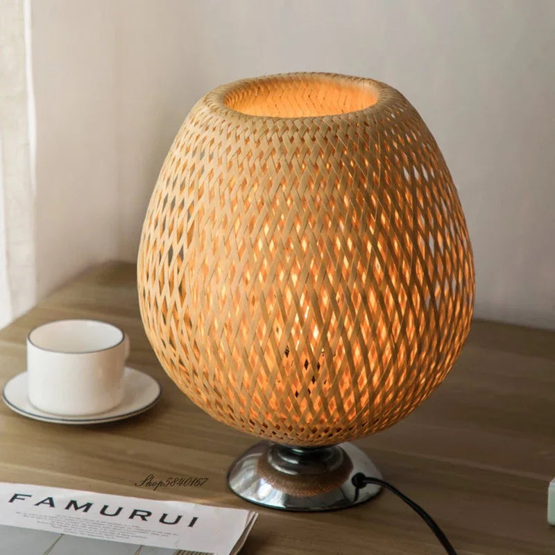 Vintage Bamboe Tafellamp – Rustiek Design voor Warmte en Sfeer in Woonkamer en Slaapkamer 2