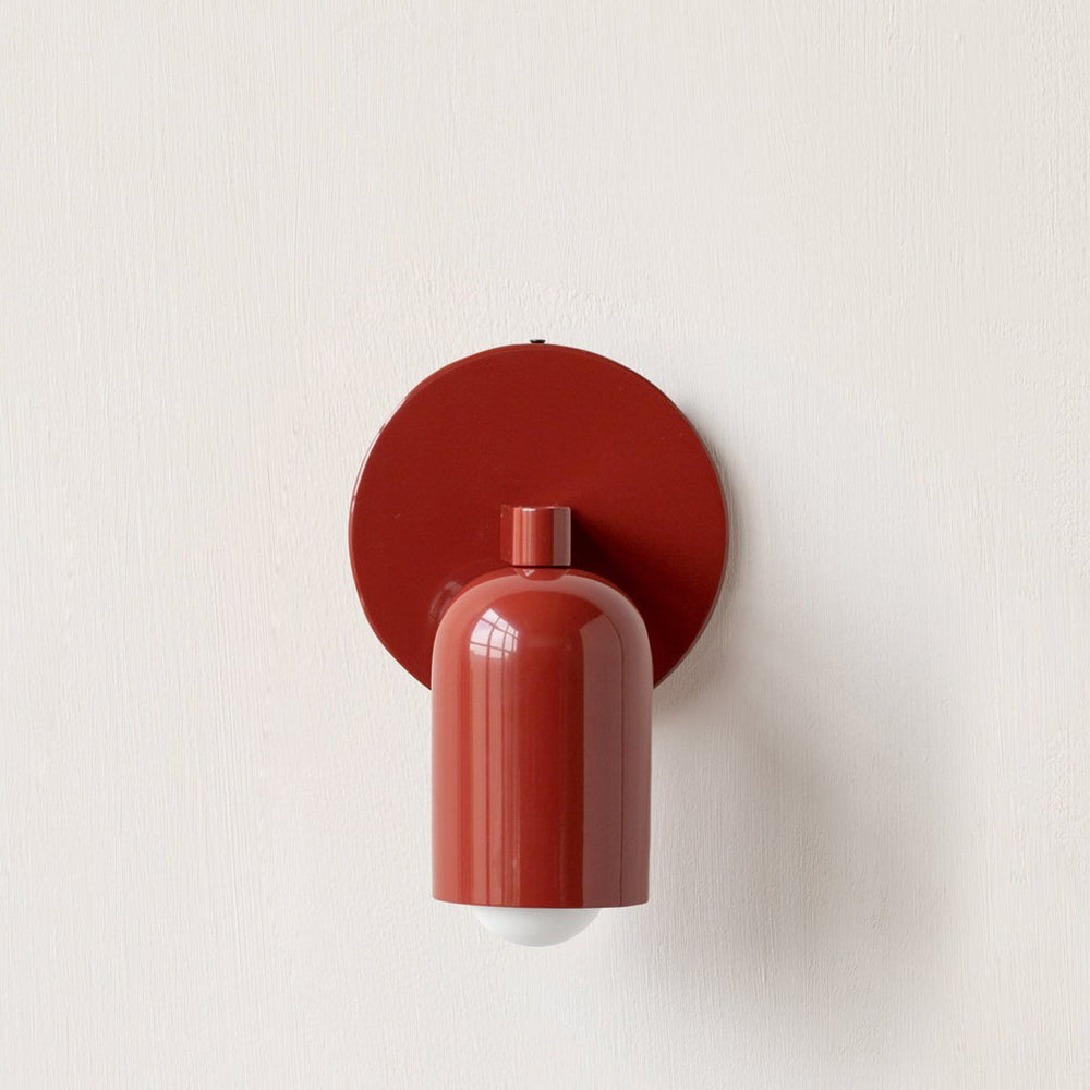 Wandlamp voor Binnen met Minimalistisch Ontwerp en Glazen Kap Rood