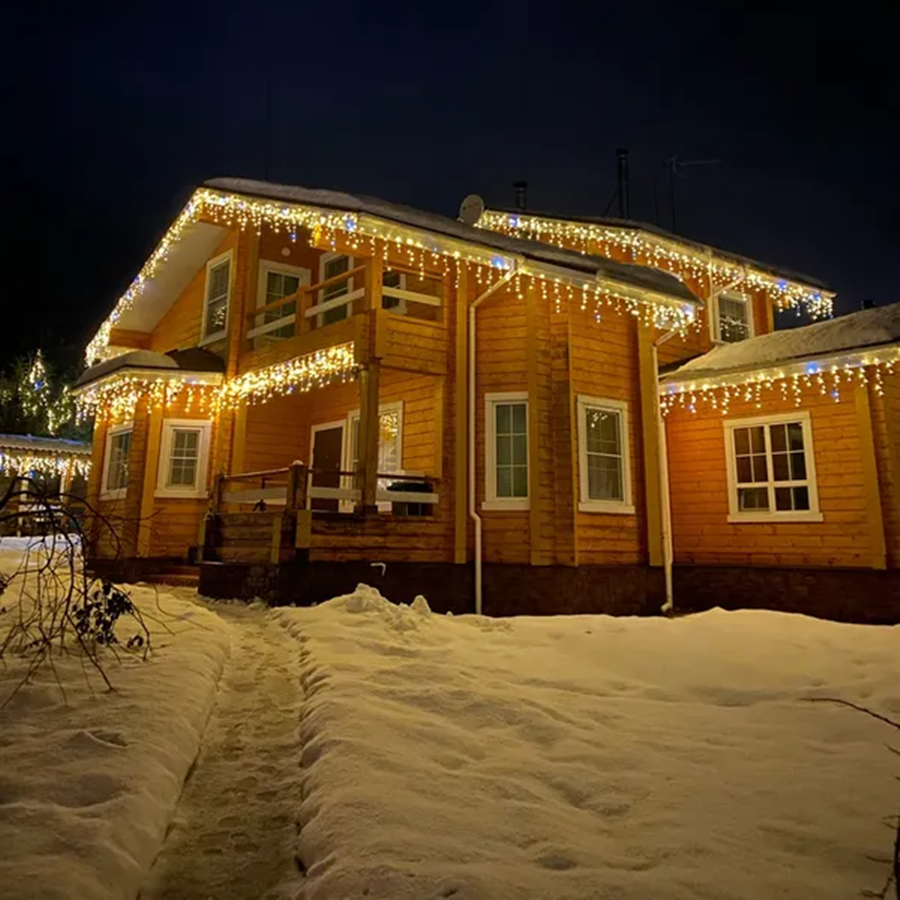 Weerbestendig LED Lichtgordijn voor Buitenverlichting – Feestelijke Decoratie voor Tuin en Balkon 1