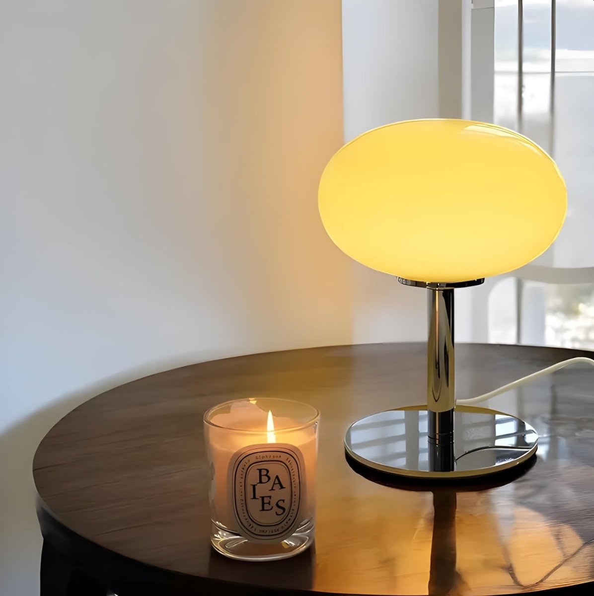 Moderne Bolvormige Tafellamp Crèmekleur