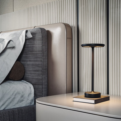 Draadloze Tafellamp met Dimbare LED en Oplaadbare Batterij voor Binnen en Buiten - Multifunctioneel Design 4