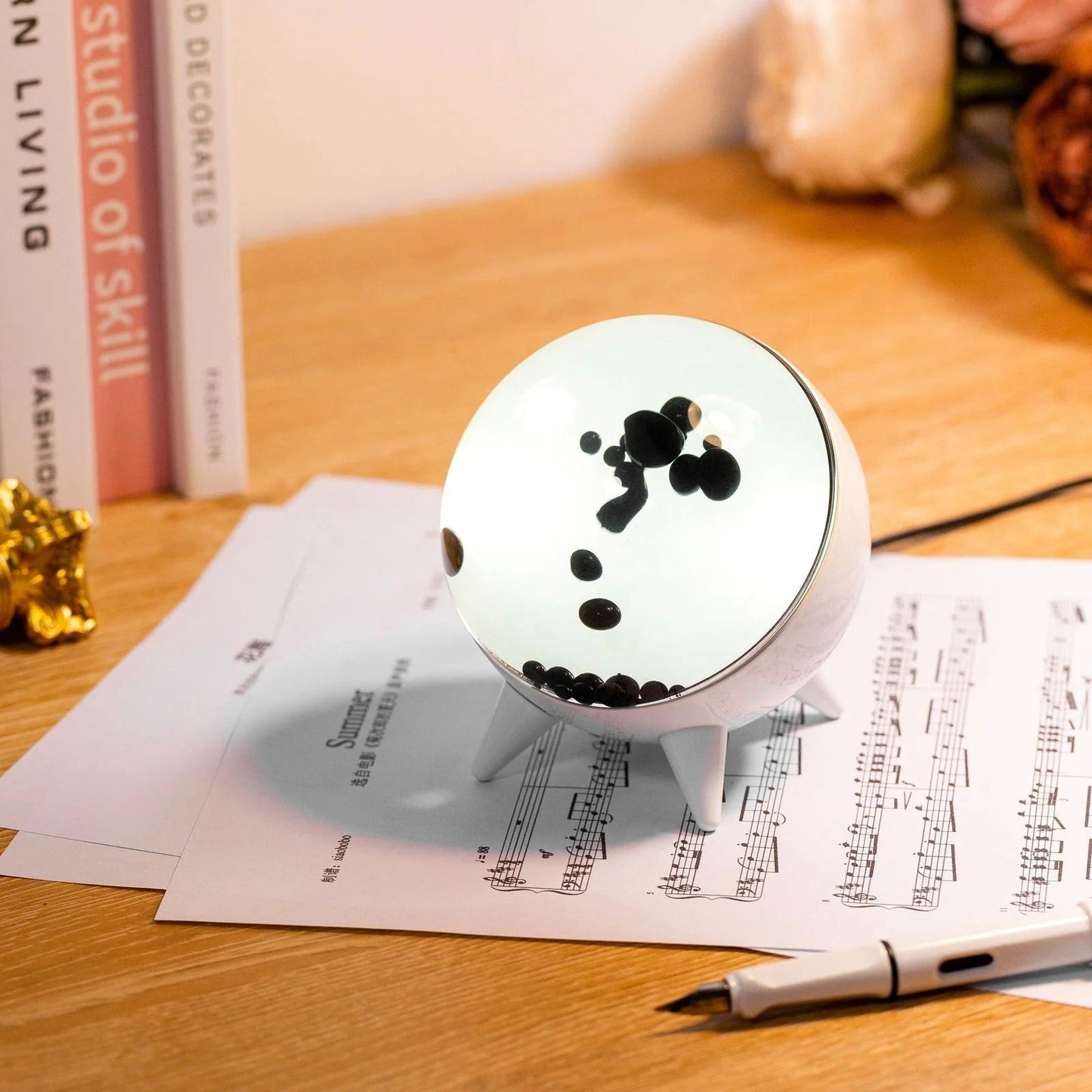 Ferrofluid Speaker Display met Bluetooth en Hypnotische Visuele Effecten