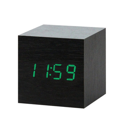 Minimalistische Digitale Wekker met Spraakbesturing en Helder LED-Display voor Slaapkamer 11