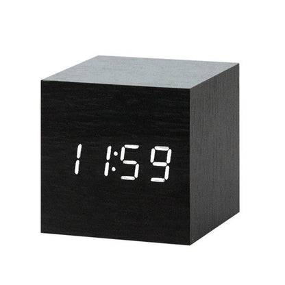Minimalistische Digitale Wekker met Spraakbesturing en Helder LED-Display voor Slaapkamer 14