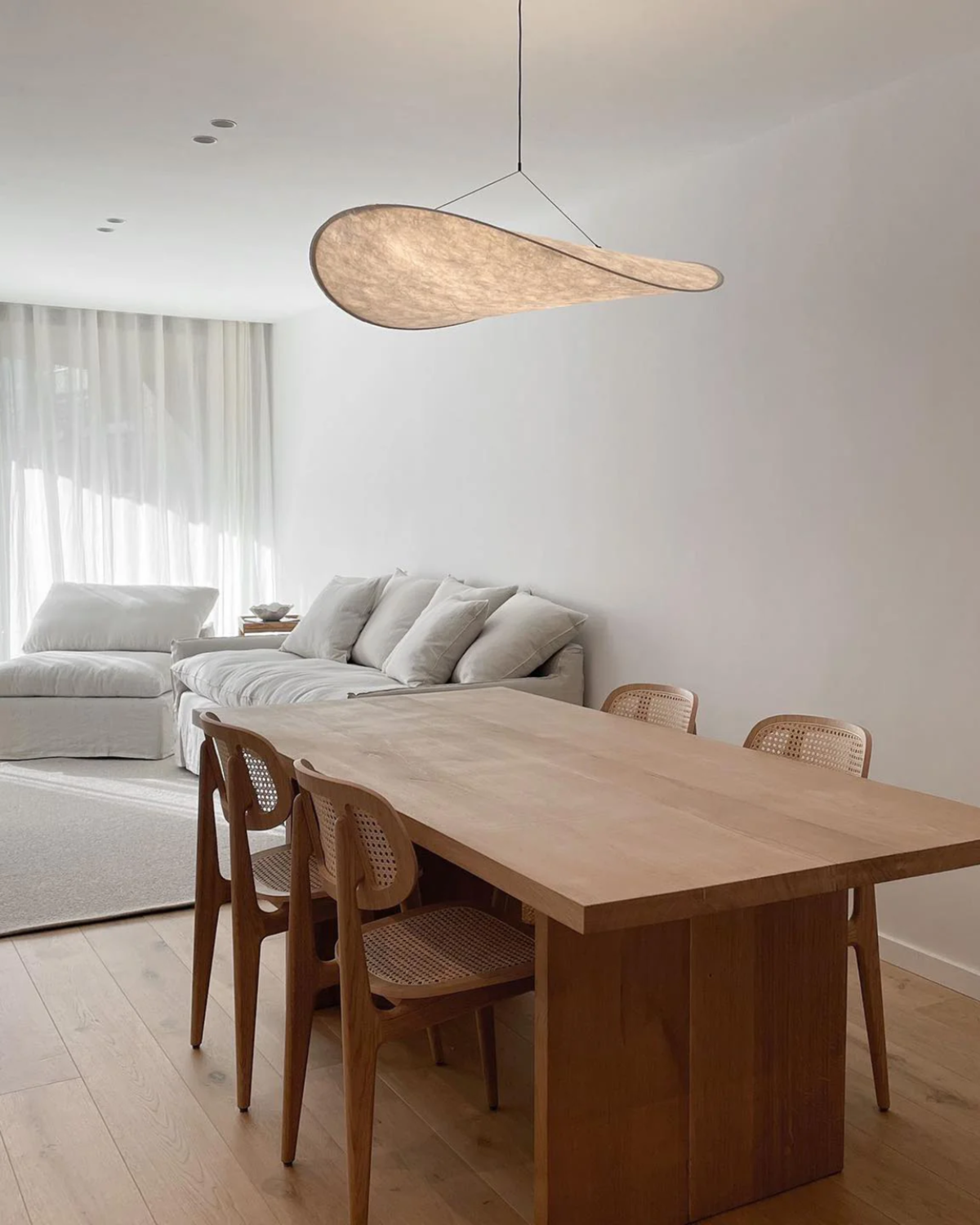 Minimalistische Pendel Lamp voor Binnengebruik met Japandi Design