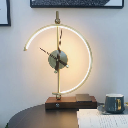 Moderne Staande Lamp met Draadloze Oplaadfunctie – Energiezuinige LED Verlichting 6