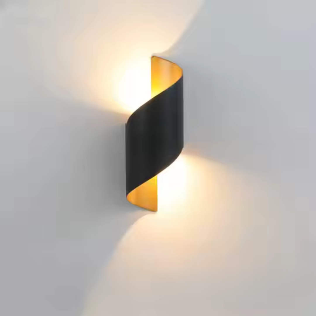 Moderne Wandlamp Zwart met Organisch Design en Sculpturaal Licht zwart Goud