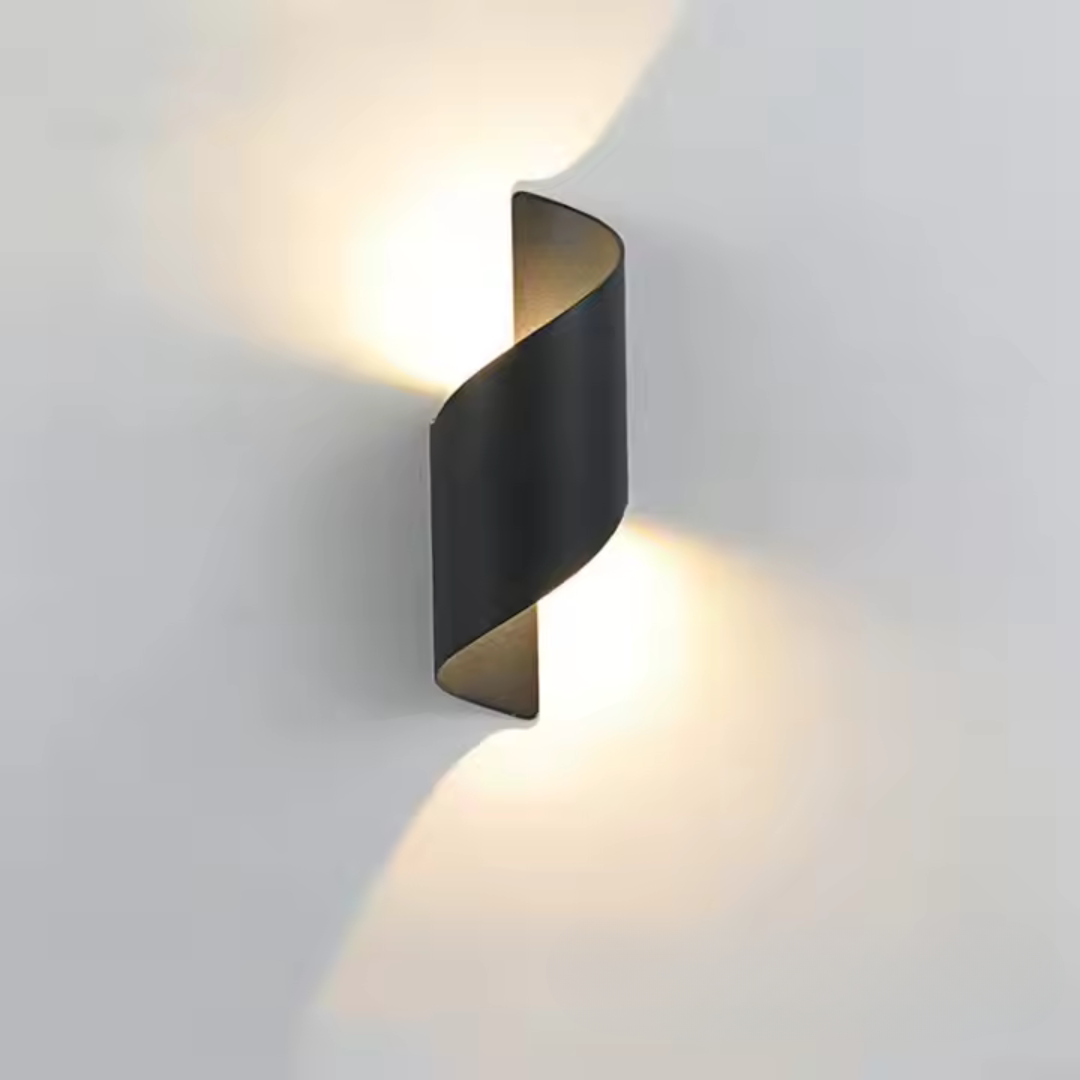 Moderne Wandlamp Zwart met Organisch Design en Sculpturaal Licht Zwart