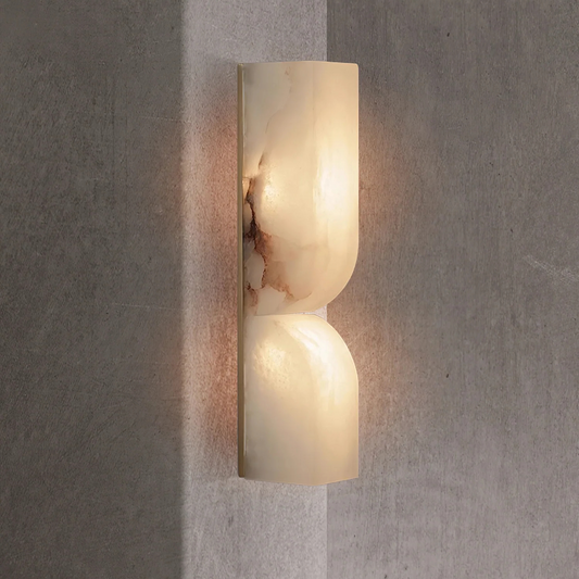 Sculpturale Wandlamp van Albast met Messing Accenten Japandi 35cm