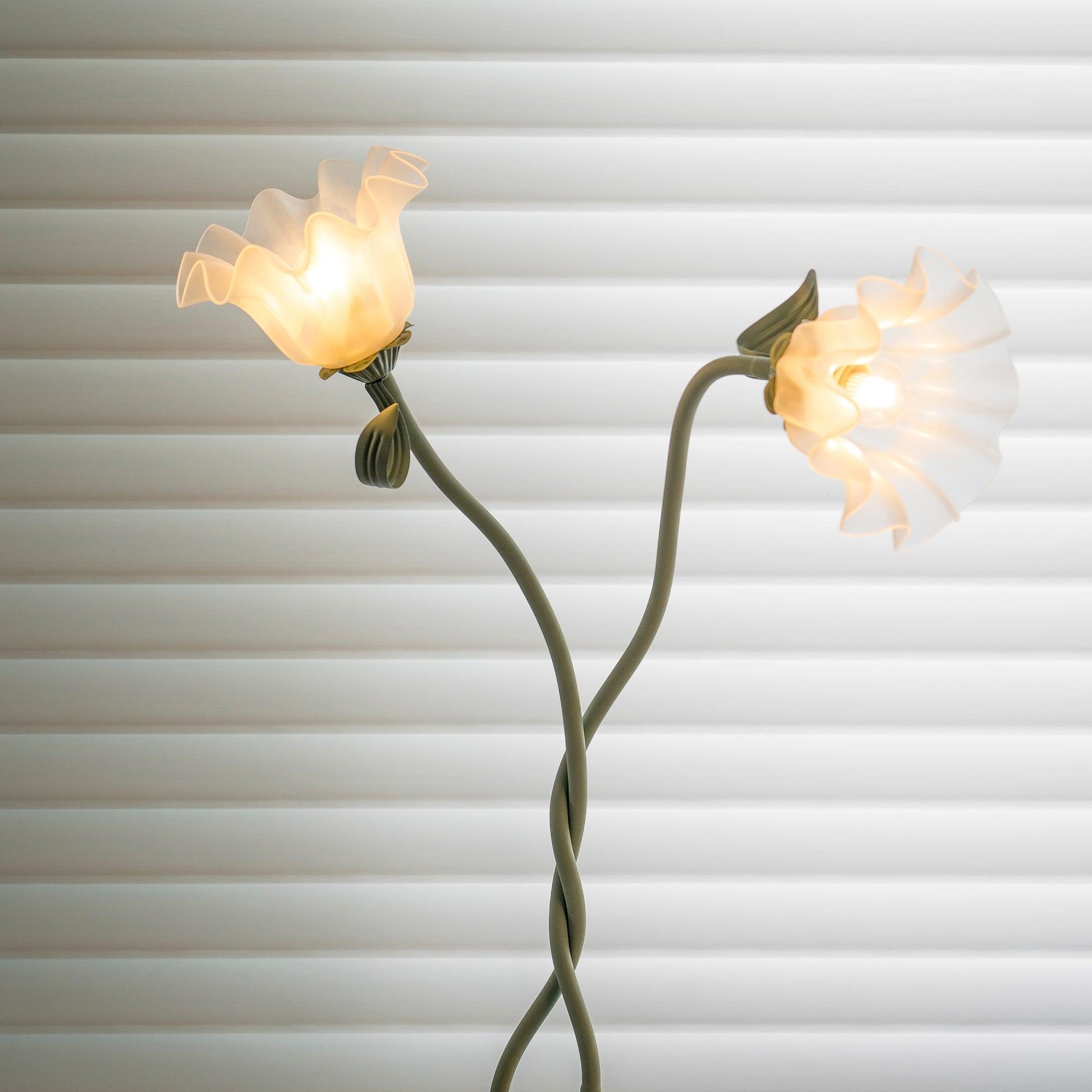 Vloerlamp Calla Bloemen - Matte Groene Staande Lamp met Witte Bloemen voor Woonkamer Decoratie 2